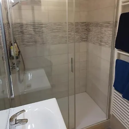 Bel 46 M2 Entierement Renove Et Equipe *